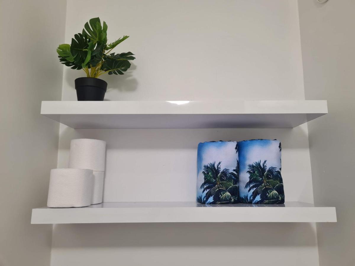 Studio Ninirei Papeete  Luaran gambar