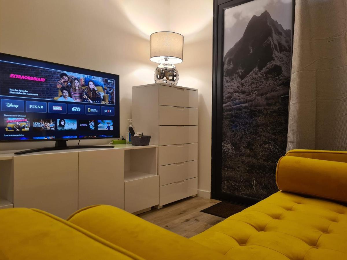 Studio Ninirei Papeete  Luaran gambar
